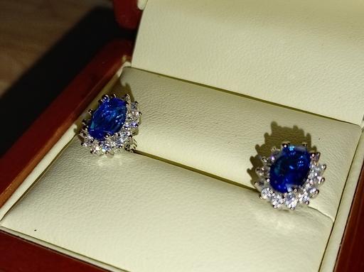 Buy & Sell Hemel Hempstead Dacorum - Photos for Silver Blue Diamond Earrings
