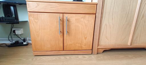 Buy & Sell Brent Park North West London - Photos for Wooden Storage cabinet