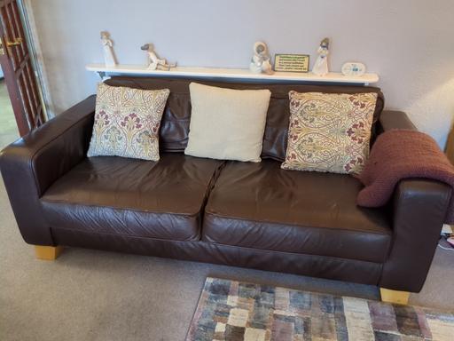Buy & Sell Hasbury Dudley - Photos for Set of 3 large sofas, 1 chair & 2 pouffes