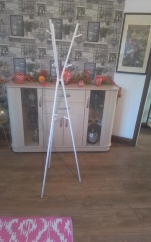 Buy & Sell Swinley Wigan - Photos for MODERN COAT STAND