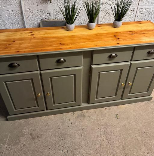Buy & Sell Hoobrook Wyre Forest - Photos for Extra large solid pine farmhouse sideboard
