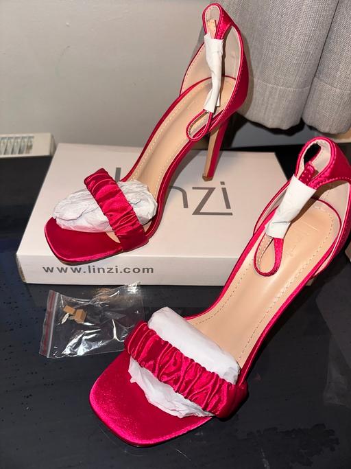 Buy & Sell Beckton East London - Photos for Linzi Heels