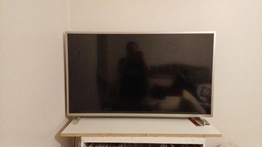 Buy & Sell King`s Cross Central London - Photos for Philips 43PUS7 Smart TV with Remote control
