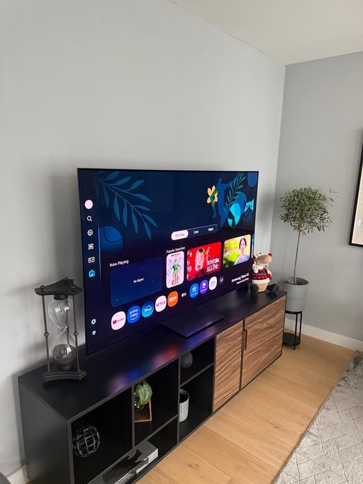 Buy & Sell Canary Wharf East London - Photos for TV Samsung 65” OLED 4K Smart AI