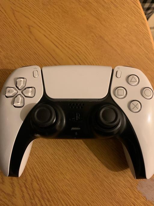 Buy & Sell Ilford Redbridge - Photos for PlayStation 5 Dualsense Controller