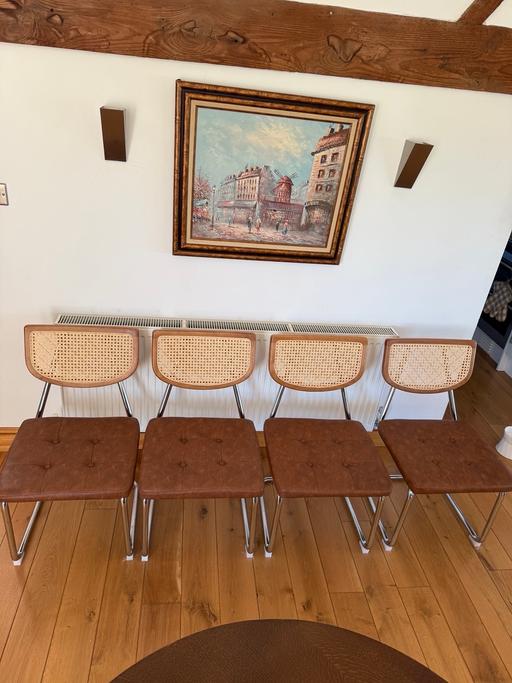 Buy & Sell Piddington Cherwell - Photos for Vintage table & Brand new chairs