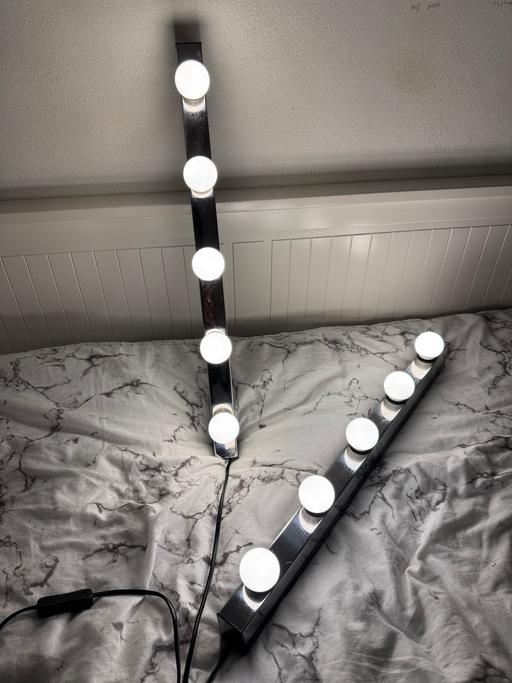 Buy & Sell Brixton South East London - Photos for Hollywood/mirror lights