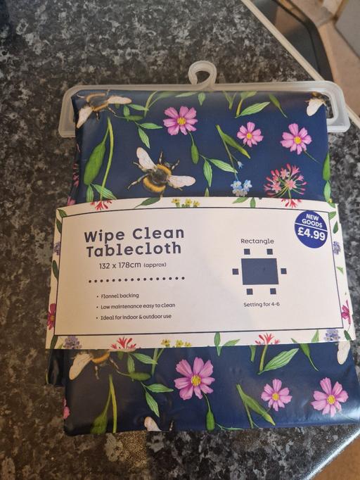 Buy & Sell Leicester City Centre Leicester - Photos for brand new wipe clean table cloth