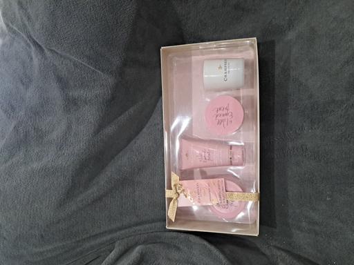 Buy & Sell Sutton Coldfield Birmingham - Photos for Champneys Indulgence gift set
