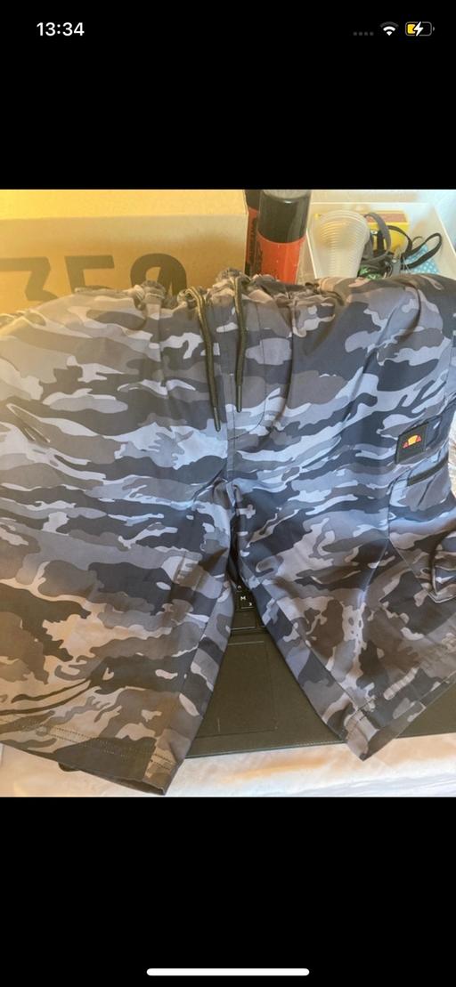 Buy & Sell Mill Hill East Station Barnet - Photos for Ellesse Casual Men’s Shorts. 🩳