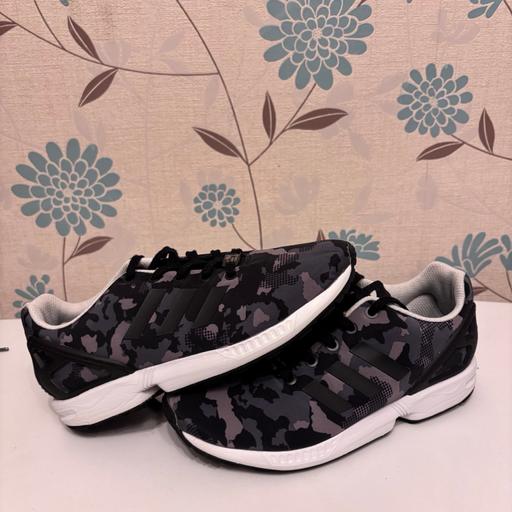 Buy & Sell Yeadon Leeds - Photos for Adidas boys trainers size 5