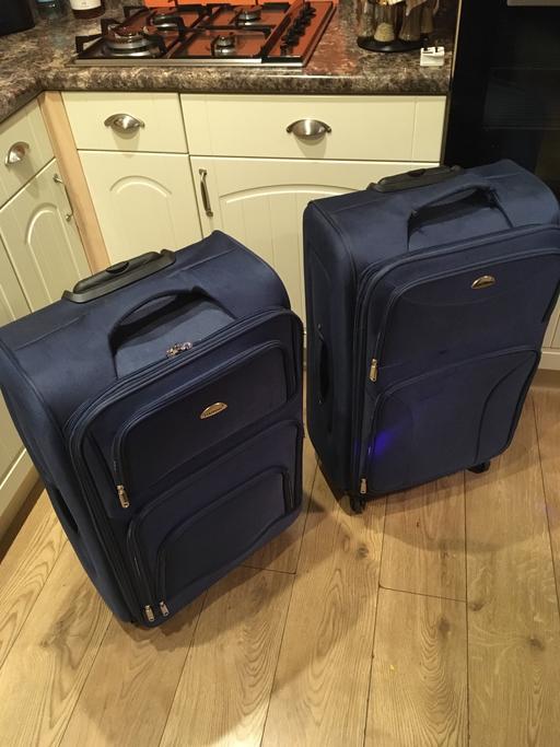 Buy & Sell Willenhall Walsall - Photos for Harvin Suitcases