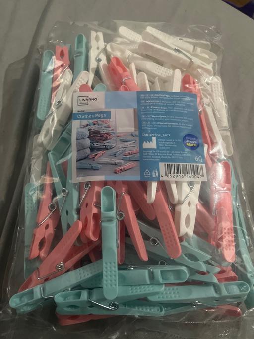 Buy & Sell Kings Heath Birmingham - Photos for New 100pk Clothes Pegs