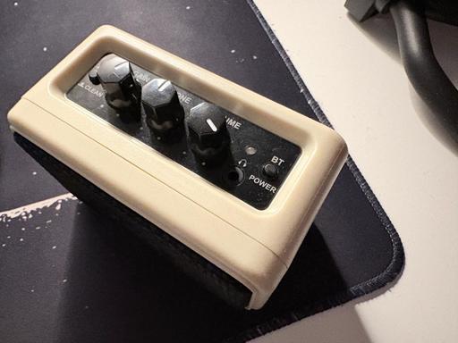 Buy & Sell Childs Hill North West London - Photos for Doner Stratocaster guitar + Doner mini AMP