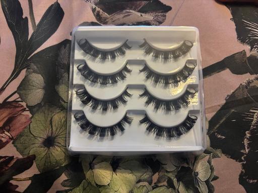 Buy & Sell Walworth South East London - Photos for 4 pair strip eyelashes - new