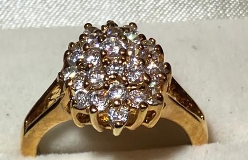 Buy & Sell Yeovil Somerset - Photos for 18ct gold plate c.z cluster ring 0.54ct