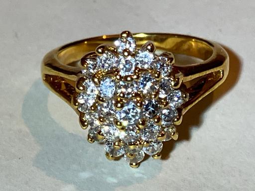 Buy & Sell Yeovil Somerset - Photos for 18ct gold plate cubic zirconia cluster ring