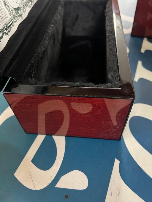 Buy & Sell Alperton North West London - Photos for Whiskey empty gift box