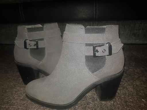 Buy & Sell Oxley Wolverhampton - Photos for M&S grey ankle boots