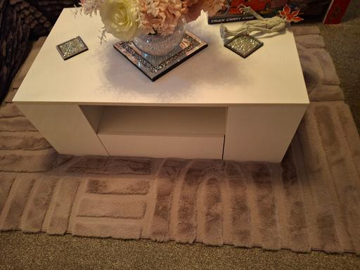 Buy & Sell Bedworth Nuneaton and Bedworth - Photos for COFFEE TABLE FOR SALE