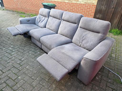 Buy & Sell Loughton Epping Forest - Photos for Electric Recliner 4-Seater sofa Chair
