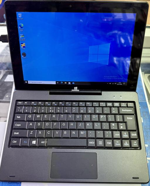 Buy & Sell Highams Park East London - Photos for Satellite Pro ET10-G-104 2 IN 1 Tablet