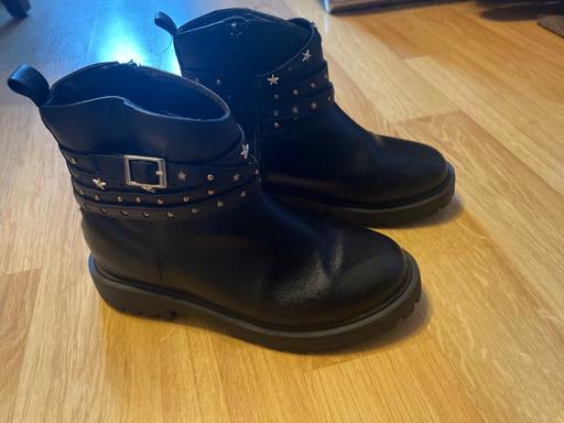 Buy & Sell Tipton Sandwell - Photos for Girls winter boots size 3