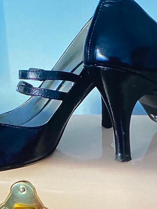 Buy & Sell Bocking Braintree - Photos for Mary Jane's