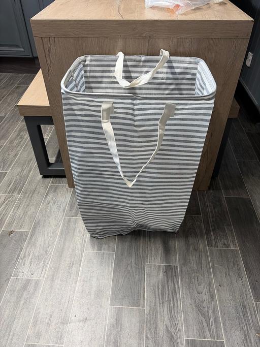 Buy & Sell Duckmanton Chesterfield - Photos for Lifewit free standing laundry basket