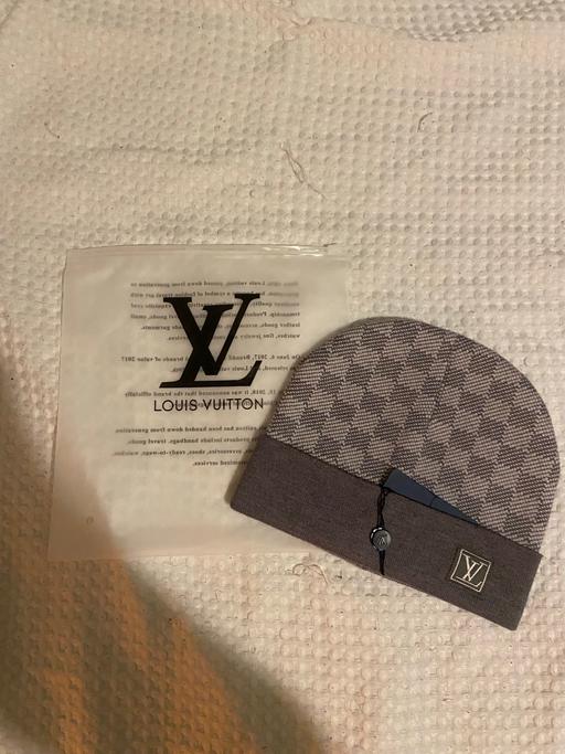 Buy & Sell Burnage Manchester - Photos for LV beanie