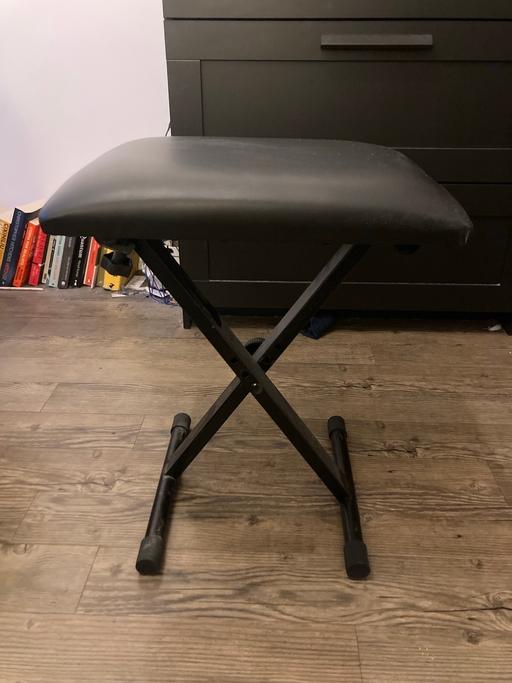 Buy & Sell Rotherhithe South East London - Photos for Adjustable Piano Stool