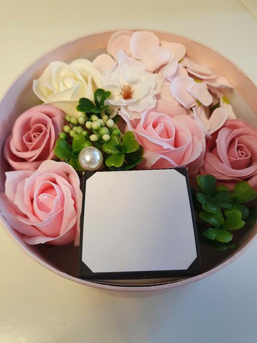 Buy & Sell Oxley Wolverhampton - Photos for New gift set