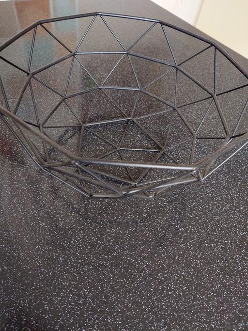 Buy & Sell Loughborough Charnwood - Photos for Black metal fruit bowl