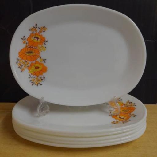 Buy & Sell Preston South Ribble - Photos for VINTAGE WHITE PYREX STEAK PLATES