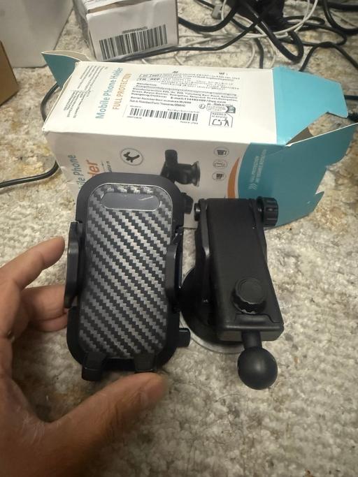 Vehicles Portswood Southampton - Photos for Car mobile phone holder