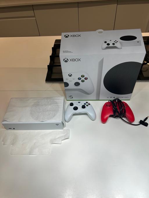 Buy & Sell Walsall Town Centre Walsall - Photos for Xbox Series S – Like New – 2 Controllers Ono