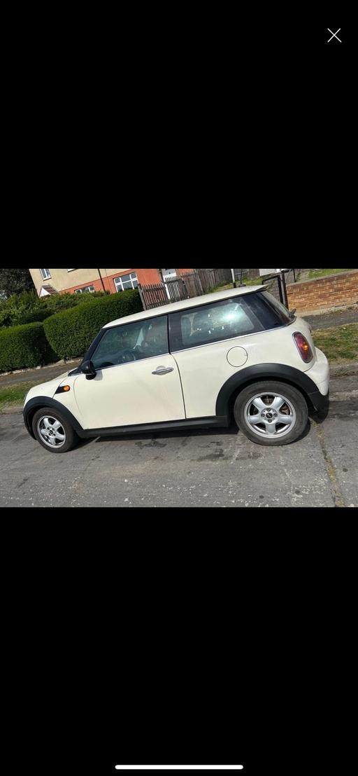 Vehicles Chase Cross East London - Photos for Breaking for spares mini Cooper