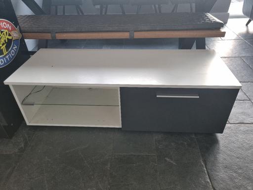 Buy & Sell Sutton Trinity Birmingham - Photos for TV cabinet, gloss finish and light