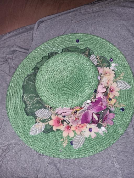 Buy & Sell Holme Central Bedfordshire - Photos for ladies hats