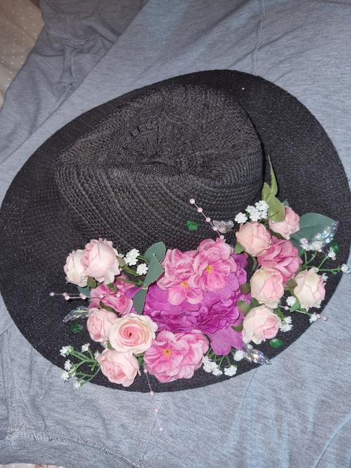 Buy & Sell Holme Central Bedfordshire - Photos for ladies hats