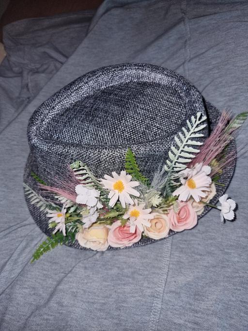Buy & Sell Holme Central Bedfordshire - Photos for ladies hats