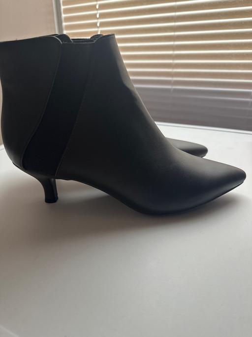 Buy & Sell Premier Business Park Walsall - Photos for Black ankle boots