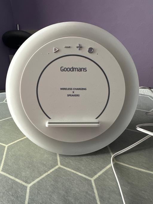 Buy & Sell Birchills Walsall - Photos for Goodmans wireless charger and speaker
