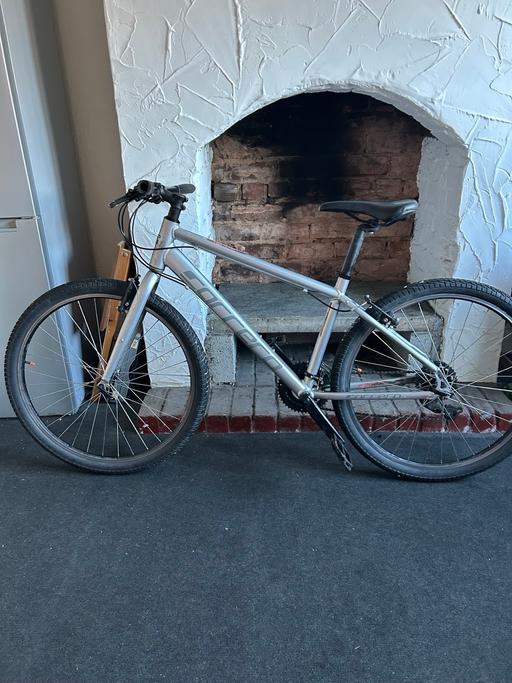 Buy & Sell Willenhall Walsall - Photos for Adult mountain bike ( CARRERA )