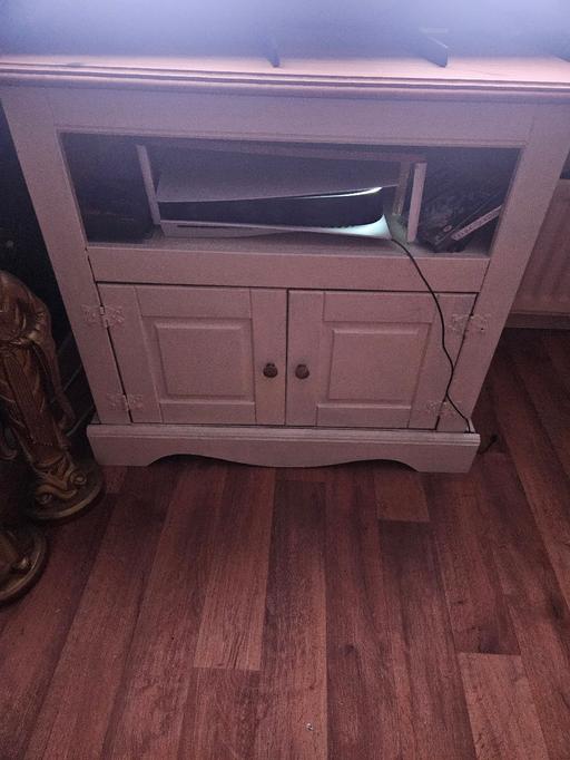 Buy & Sell Bentley Walsall - Photos for cream tv stand