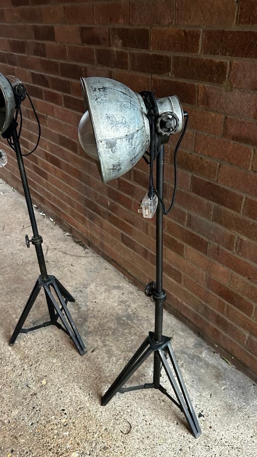 Buy & Sell Ampthill Central Bedfordshire - Photos for 2x Antique lamps with bulbs collection only 