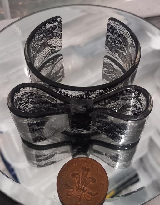 Buy & Sell Thatto Heath Saint Helens - Photos for large lucite lace bow bangle