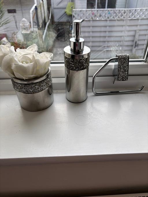 Buy & Sell Rhos on Sea Conwy - Photos for Bathroom accessories