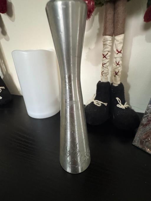 Buy & Sell Saltney Flintshire - Wales - Photos for Pewter vase