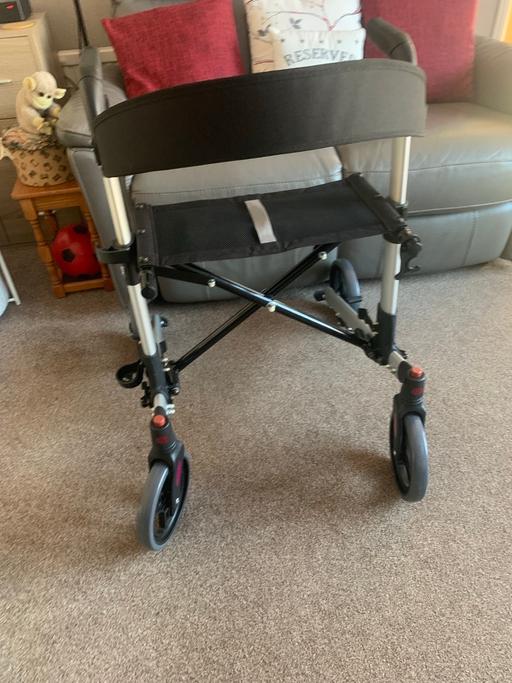 Buy & Sell Farnborough Rushmoor - Photos for Rollator Walking Aid with Seat/Backrest